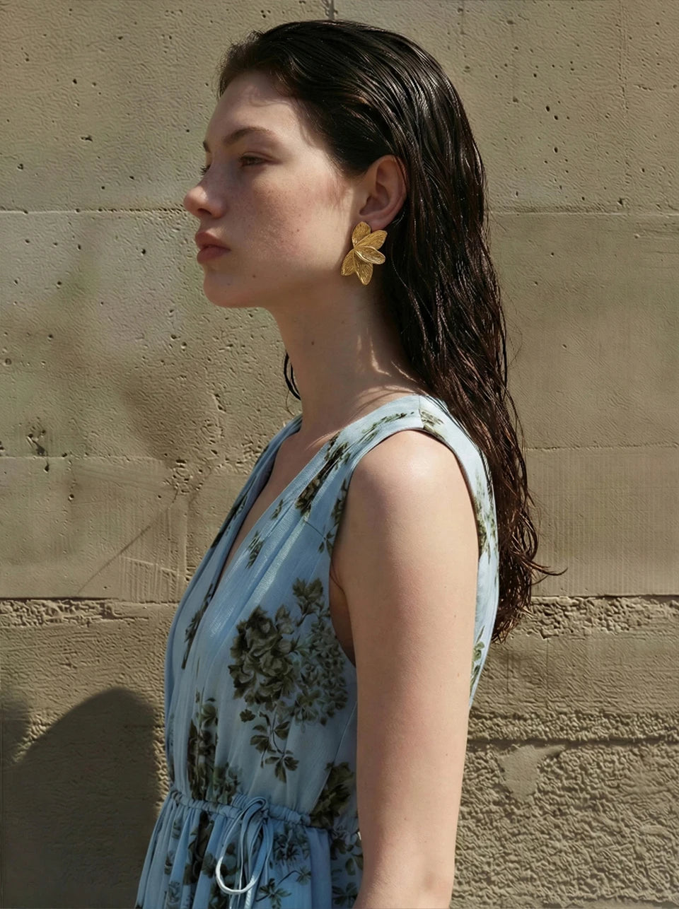Flower Earrings — Gold-Plated Stainless Steel · PS1717