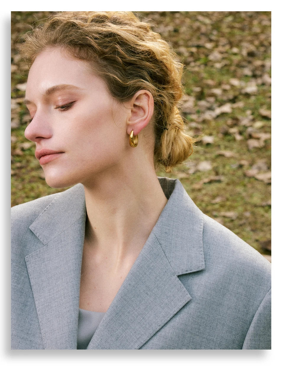 Geometric earrings in gold-plated 316L stainless steel.