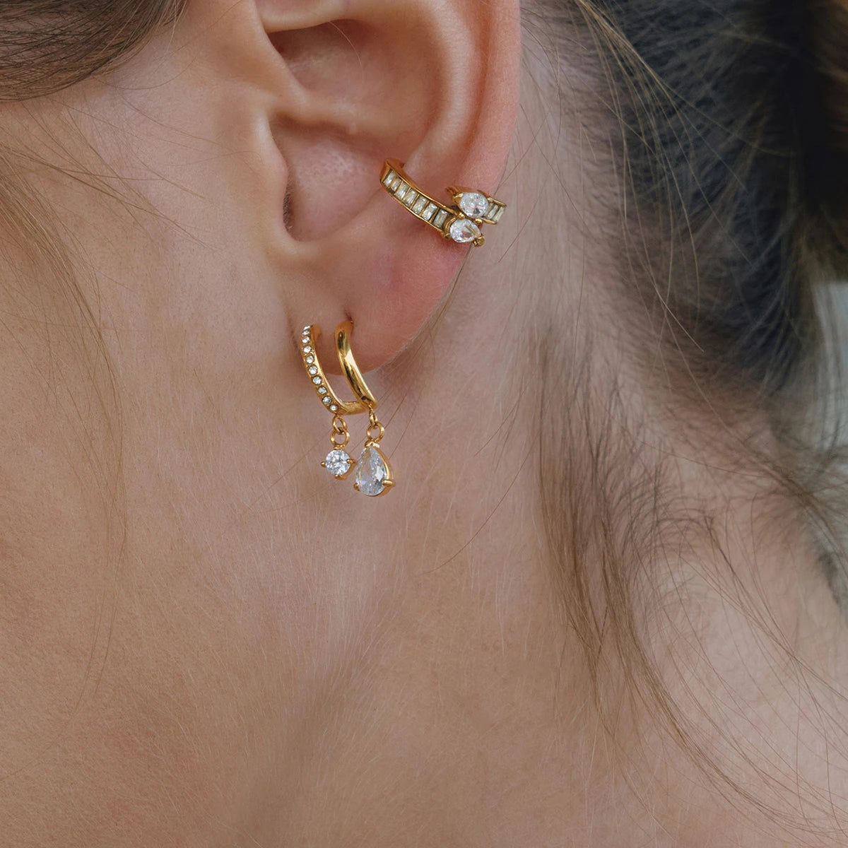 Wavy CZ Stud Earrings — Stainless Steel · PS377