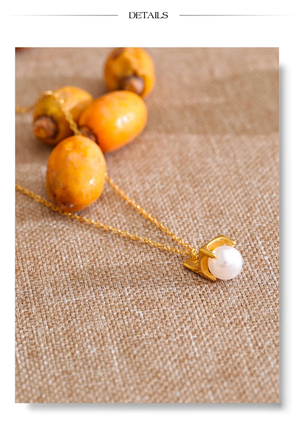 Pearl geometric necklace in gold-plated stainless steel with pearl.