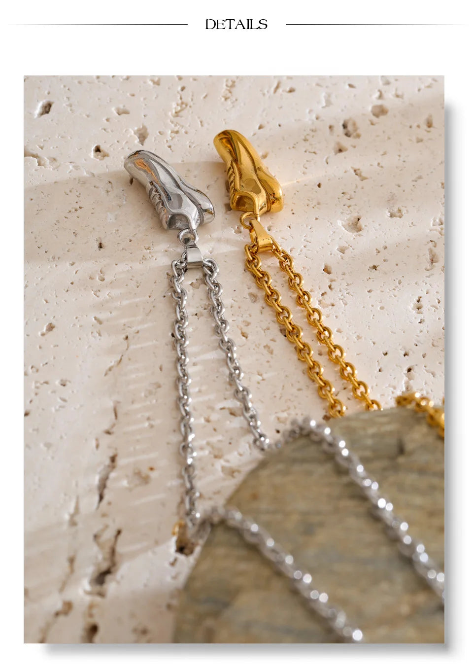 Geometric necklace in gold-plated stainless steel.