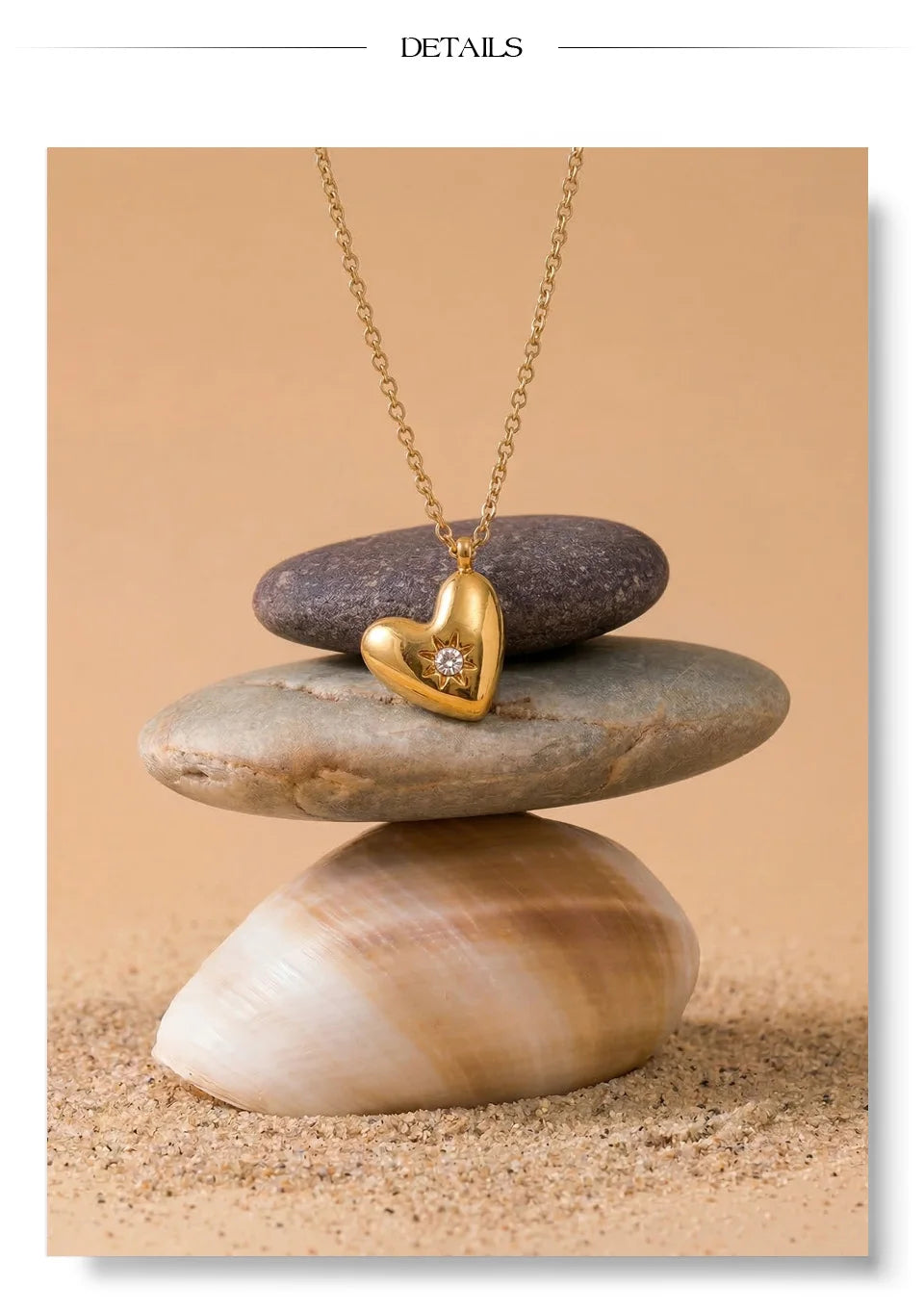 Cubic zirconia heart necklace in gold-plated stainless steel with cubic zirconia.
