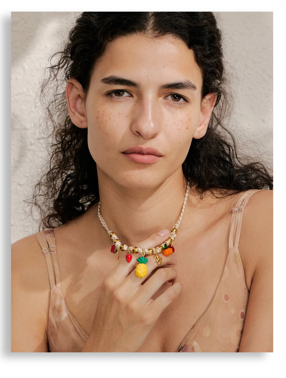 Geometric necklace in gold-plated stainless steel.