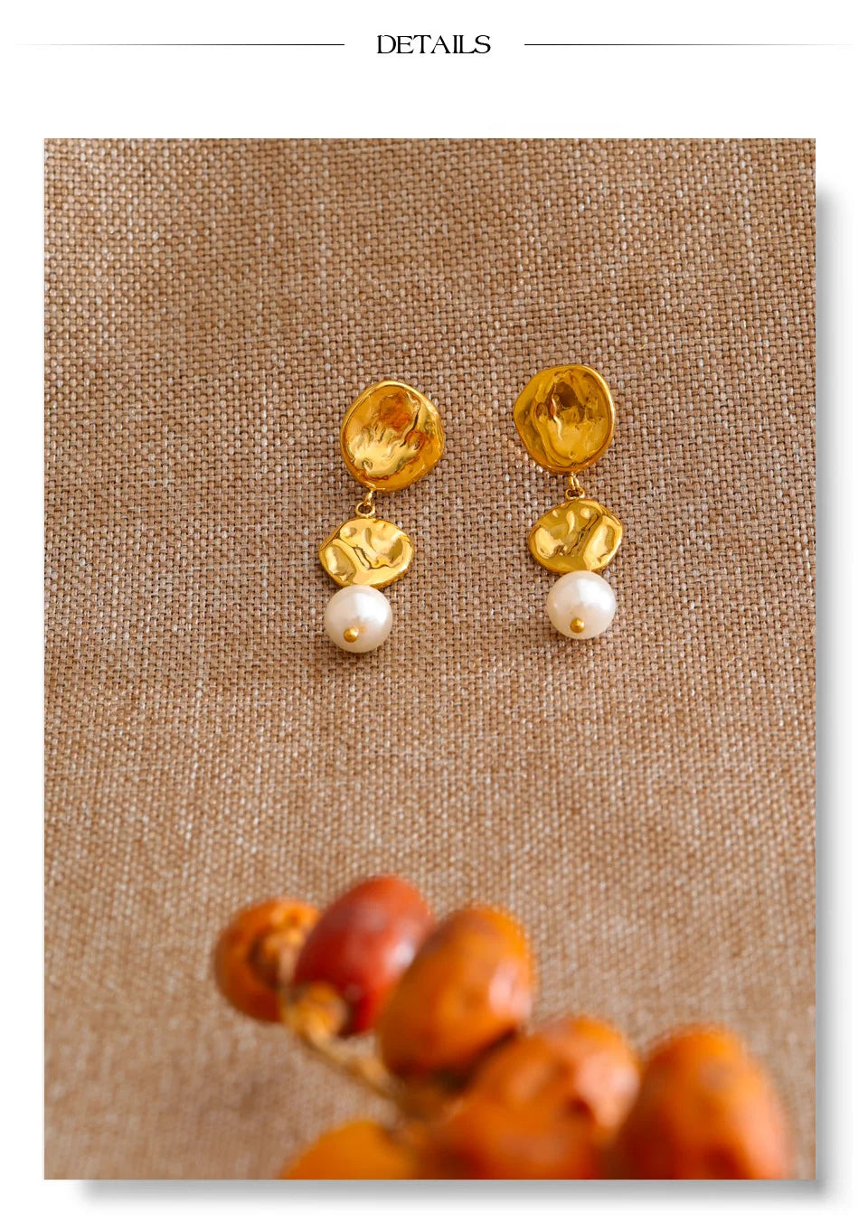Pearl shell geometric earrings in gold-plated stainless steel with pearl and shell.
