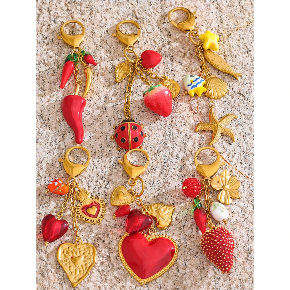 Red resin enamel necklace in gold-plated stainless steel with resin and enamel.