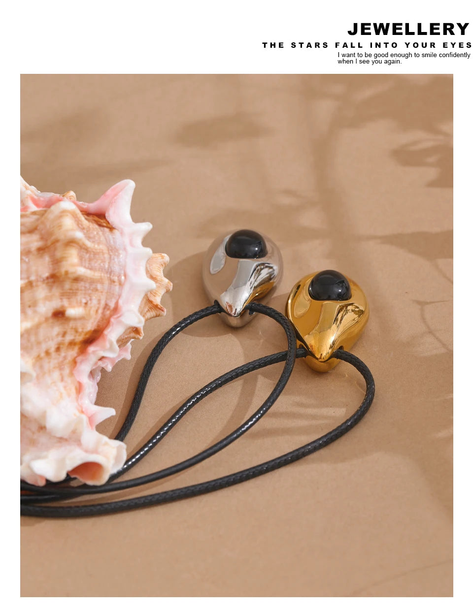 Natural stone geometric necklace in gold-plated stainless steel with natural stone.