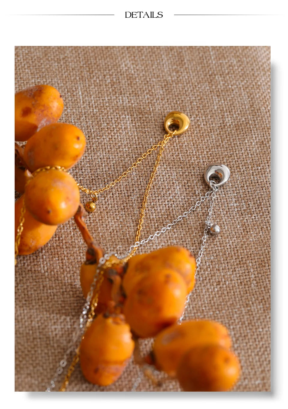 Geometric necklace in gold-plated stainless steel.