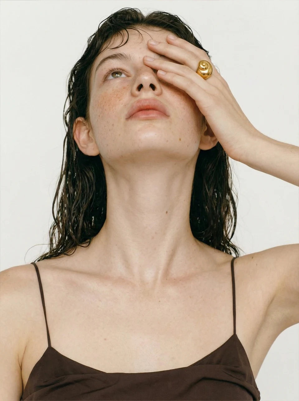 Geometric ring in 18K gold-plated stainless steel.
