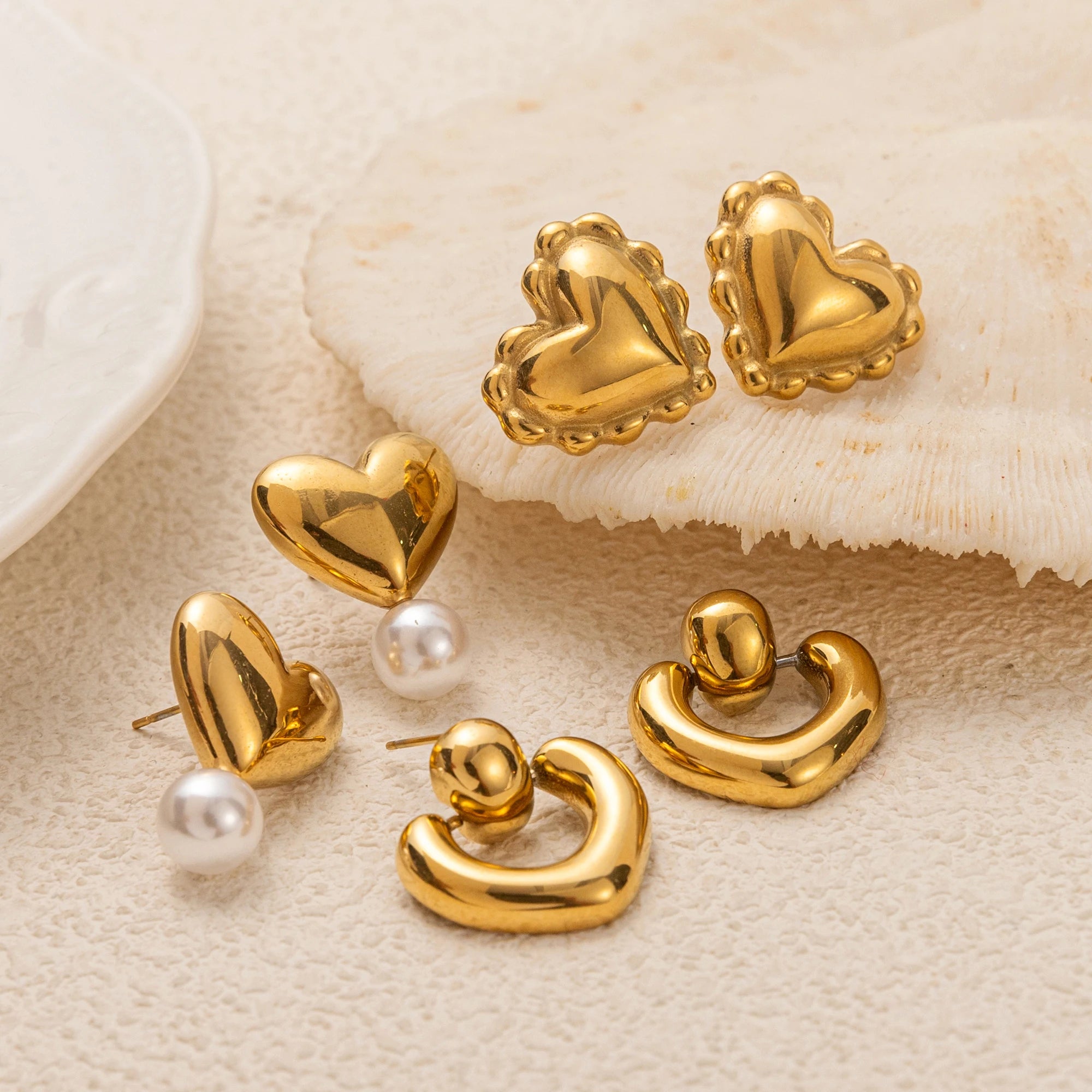 Irregular Love Pearl Earstuds INS Design Trendy Gold Plated 18K Gold Color Preserved Women's Gift
