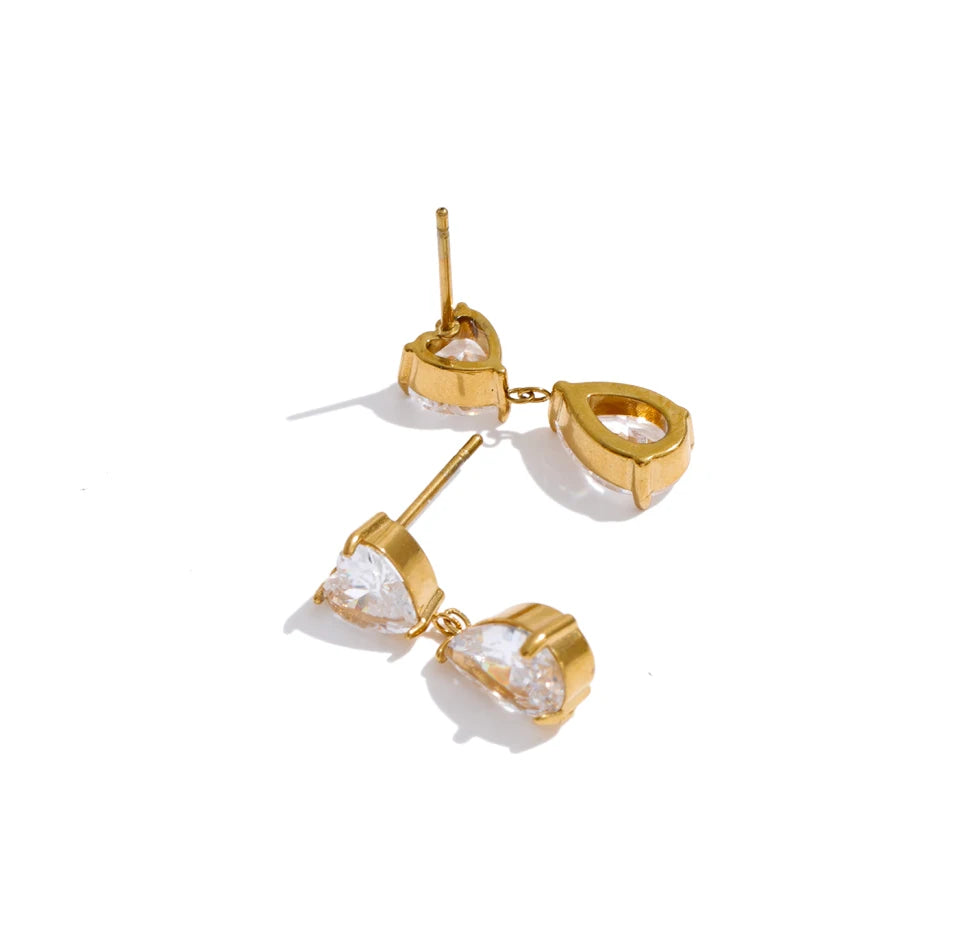 Cubic zirconia heart earrings in gold-plated stainless steel with cubic zirconia.
