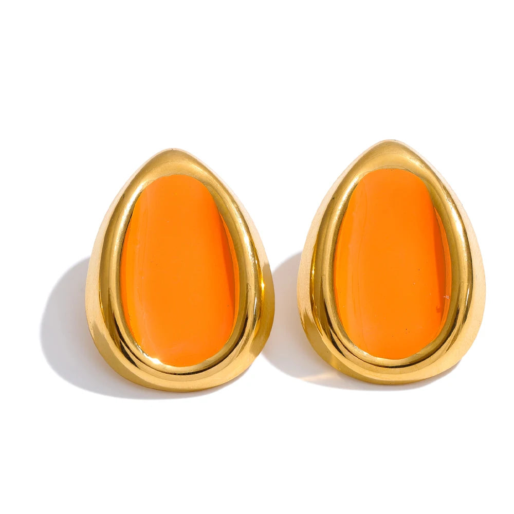 Enamel multi-color geometric earrings in gold-plated stainless steel with enamel.