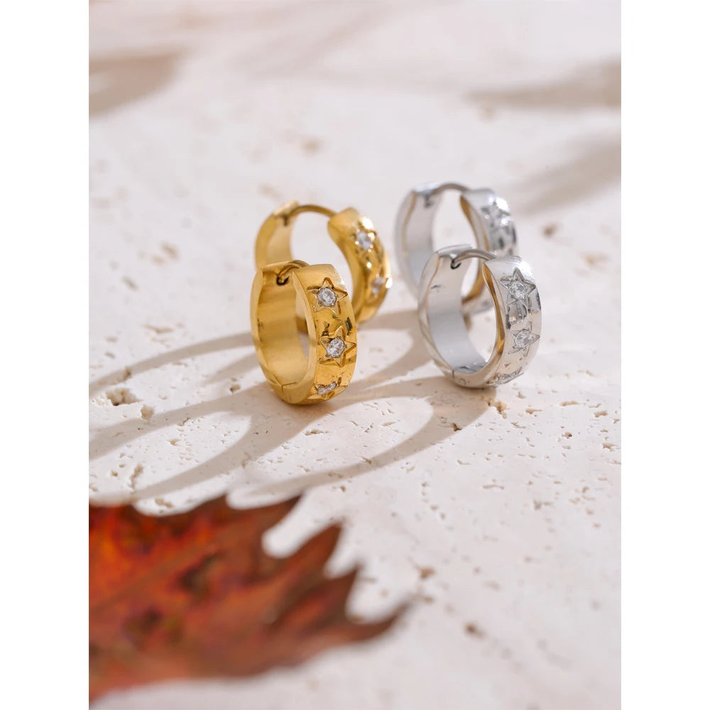 Cubic Zirconia Star Geometric Earrings — Gold-Plated Stainless Steel with Cubic Zirconia · PS1985