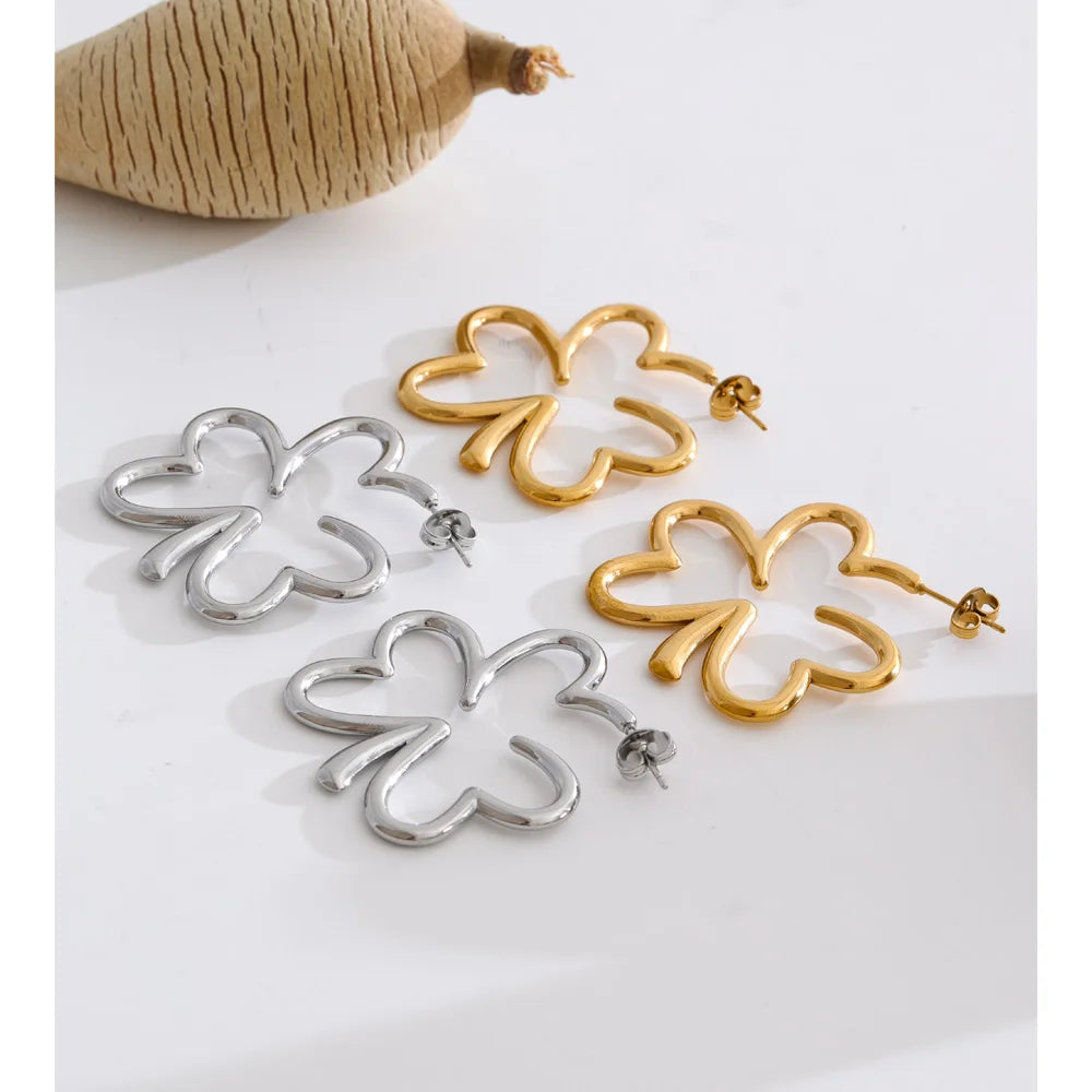 Flower Minimalist Earrings — Gold-Plated Stainless Steel · PS1296