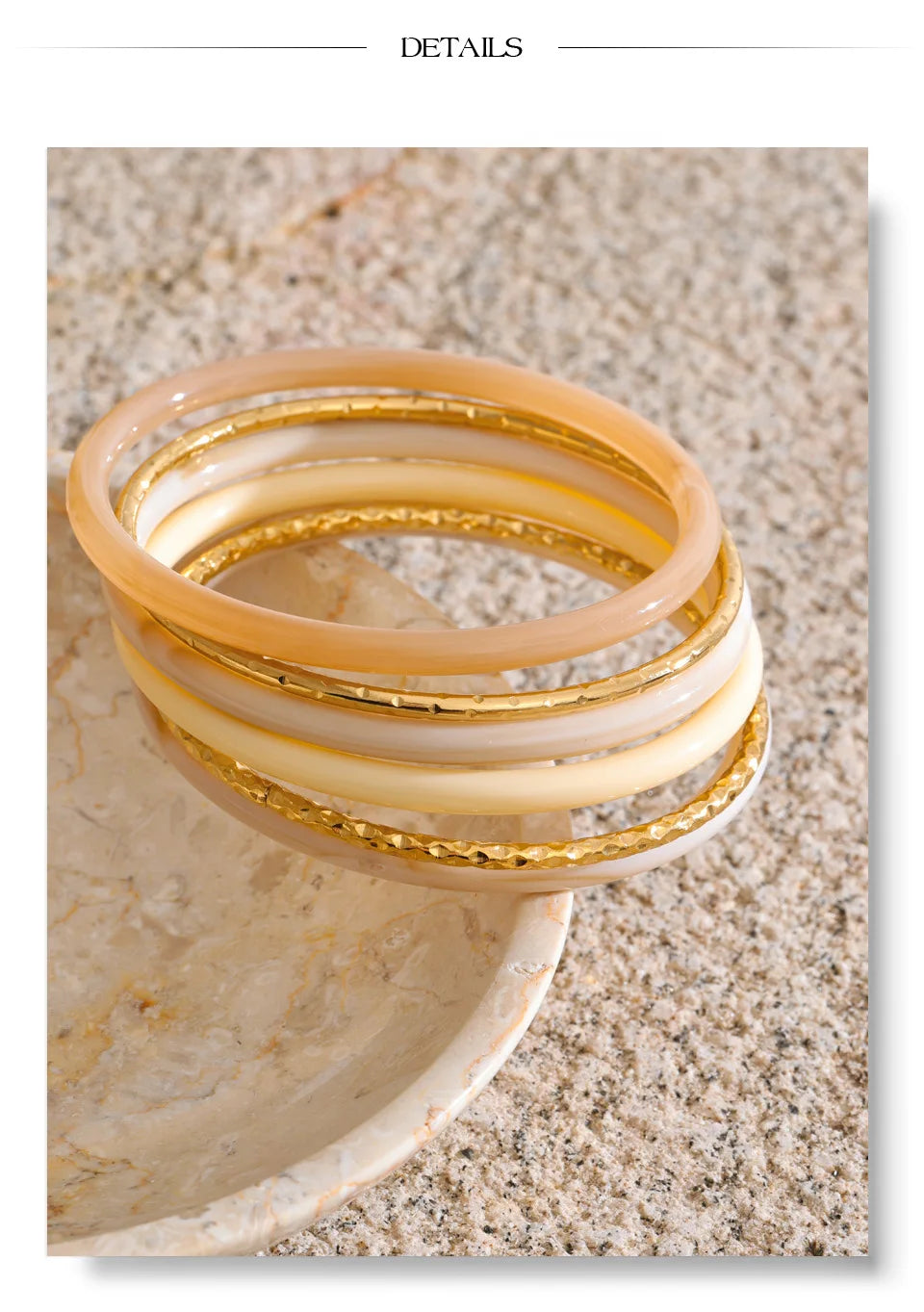 Resin multi-color geometric bracelet in gold-plated stainless steel with resin.