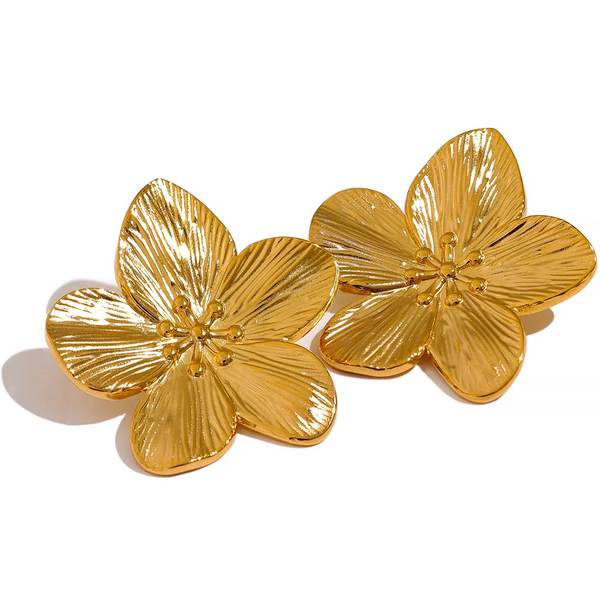 Earrings made of gold-plated stainless steel with a floral design.