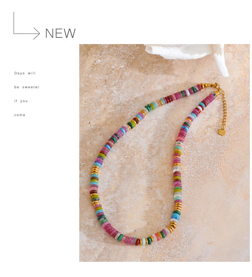 Natural stone beaded multi-color necklace in gold-plated stainless steel with natural stone.