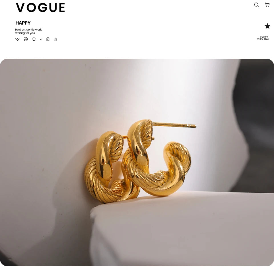 Geometric earrings in gold-plated 316L stainless steel.
