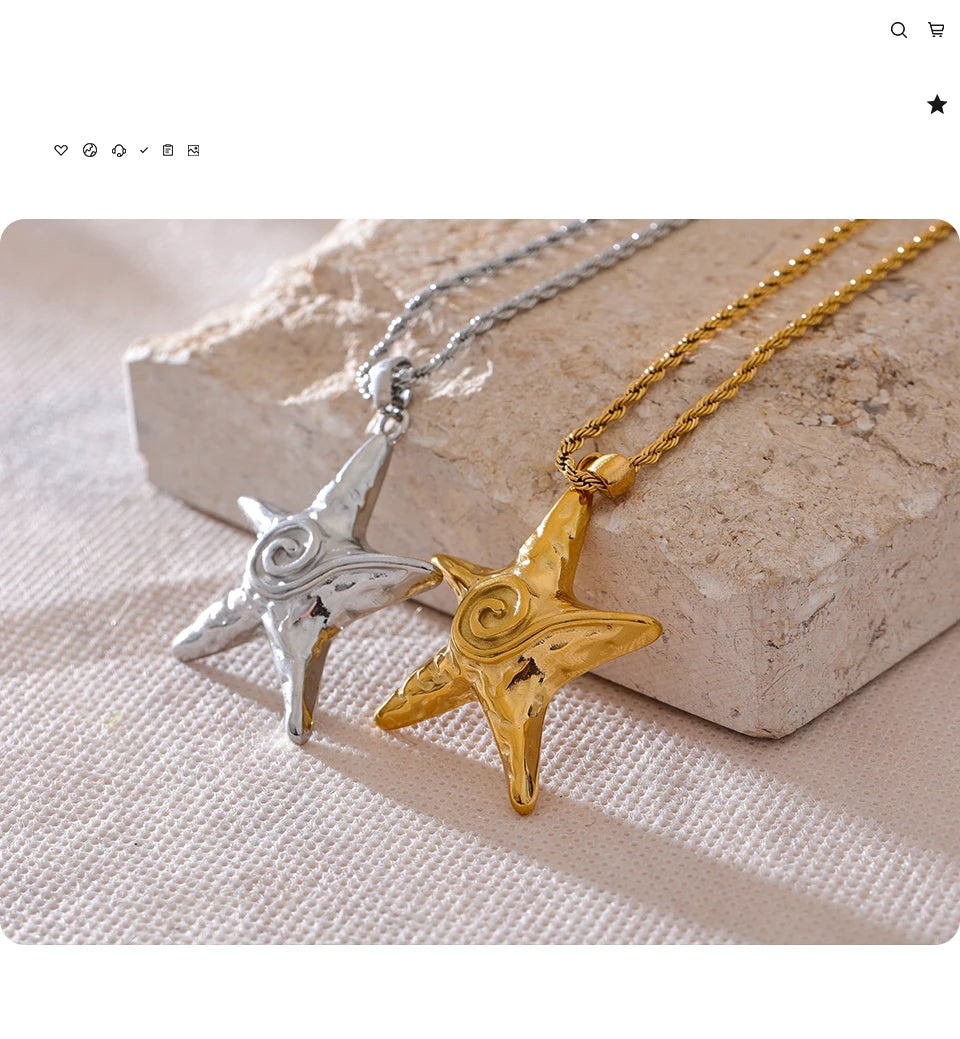Star necklace in gold-plated 316L stainless steel.