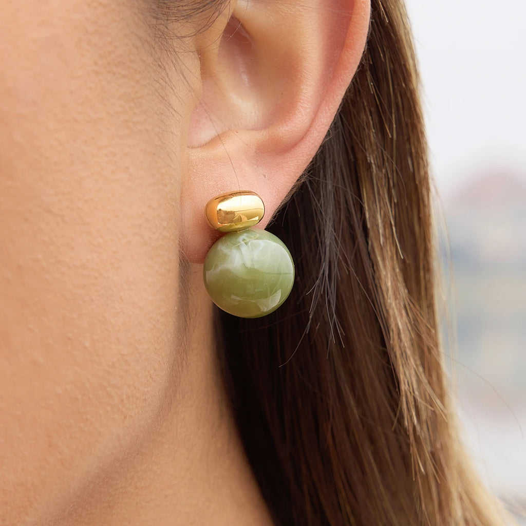Green Pearl Stud Earrings — Stainless Steel · PS115