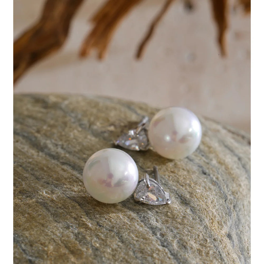 Cubic Zirconia Pearl Geometric Earrings — Gold-Plated Stainless Steel with Pearl and Cubic Zirconia · PS2093