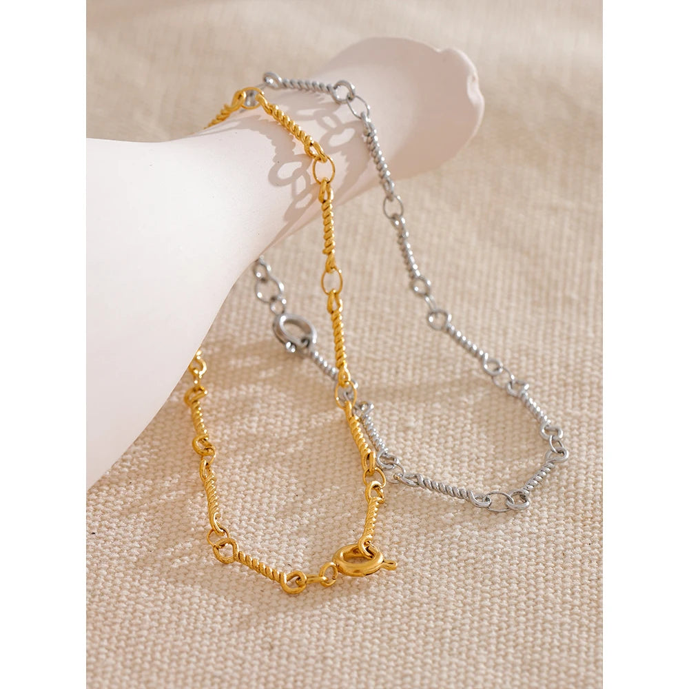 Geometric Chain Bracelet — Gold-Plated Stainless Steel · PS1667