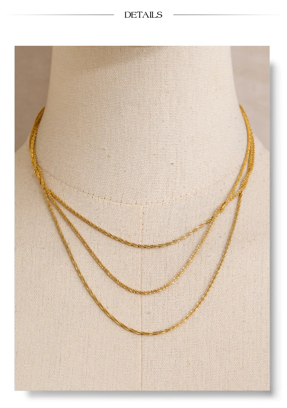 Pearl geometric chain necklace in gold-plated stainless steel with pearl.
