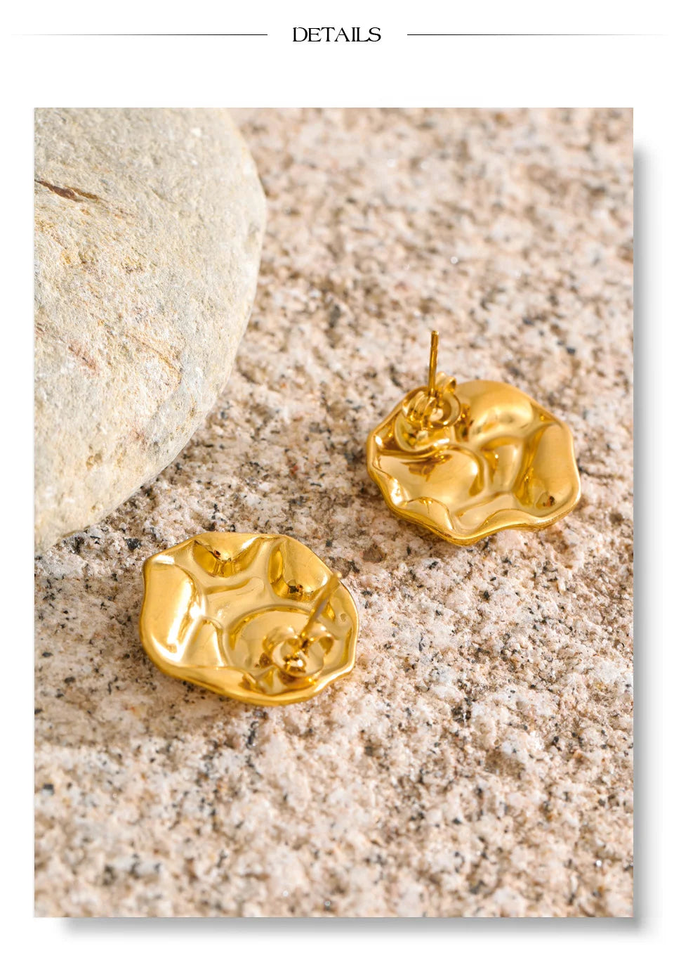 Hammered geometric earrings in gold-plated stainless steel.