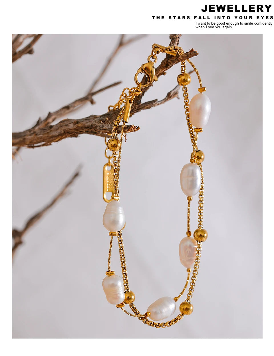 Freshwater pearl geometric chain necklace in gold-plated stainless steel with freshwater pearl.