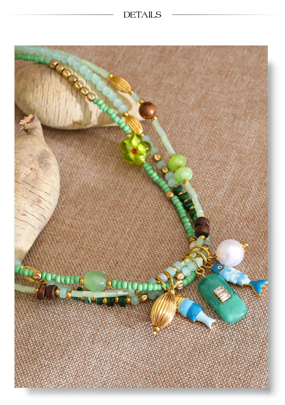 Pearl crystal geometric necklace in gold-plated stainless steel with pearl and crystal.