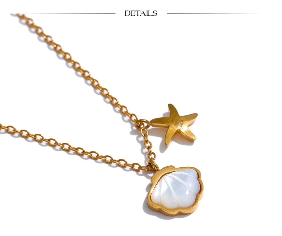 Shell star geometric necklace in gold-plated stainless steel with shell.