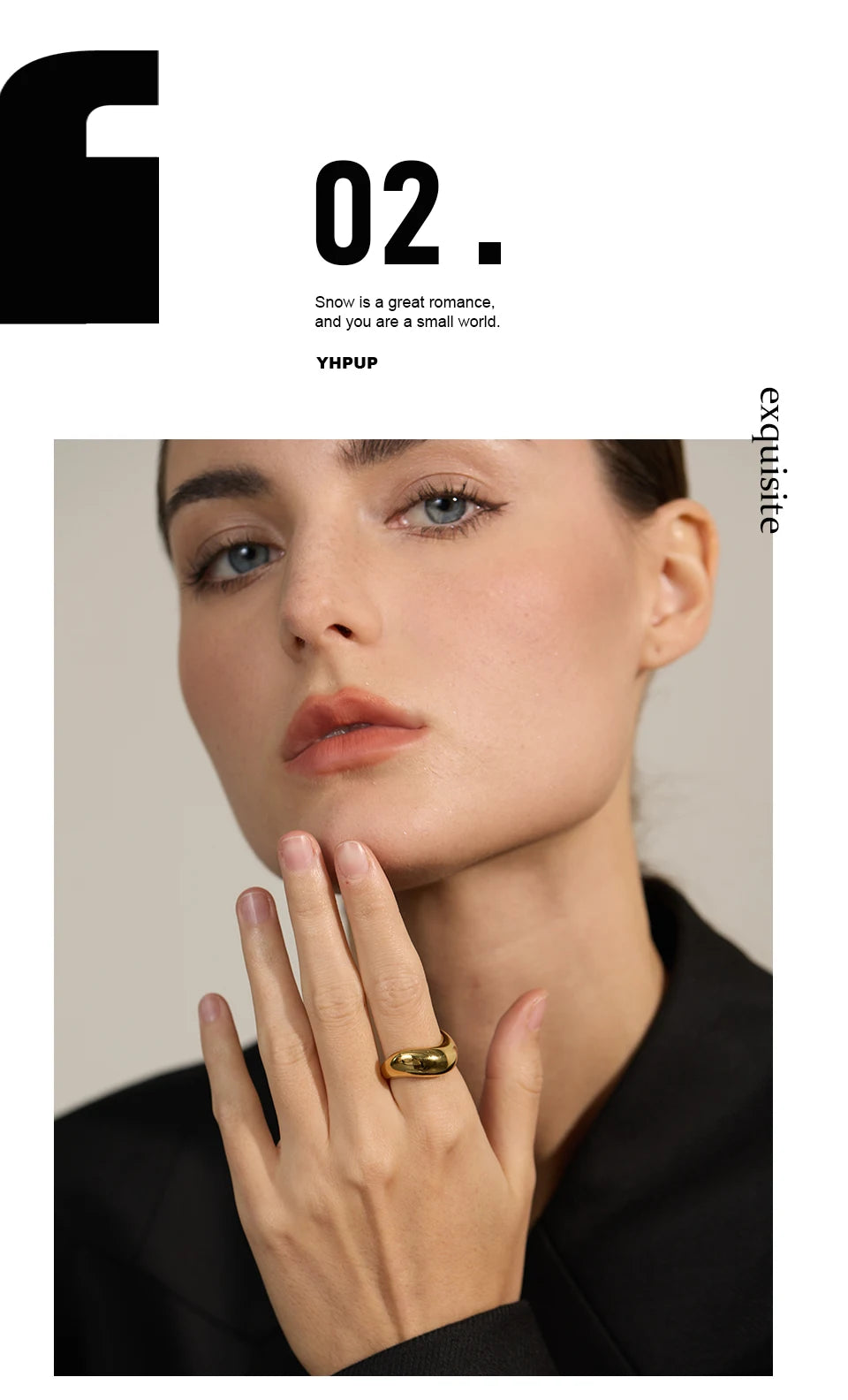 Minimalist geometric ring in gold-plated stainless steel.