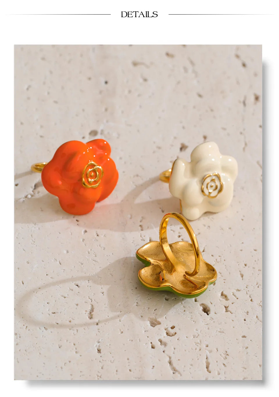 White enamel flower ring in 18K gold-plated stainless steel with enamel.