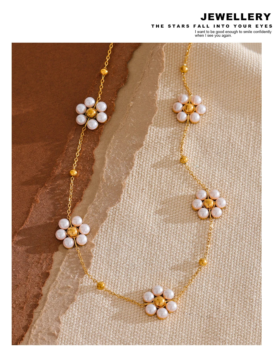 Pearl flower beaded necklace in gold-plated stainless steel with pearl.