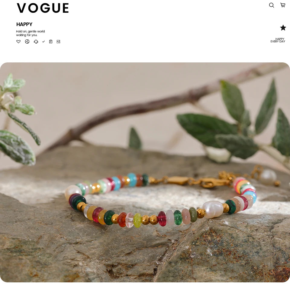 Pearl natural stone geometric necklace in gold-plated stainless steel with pearl and natural stone.