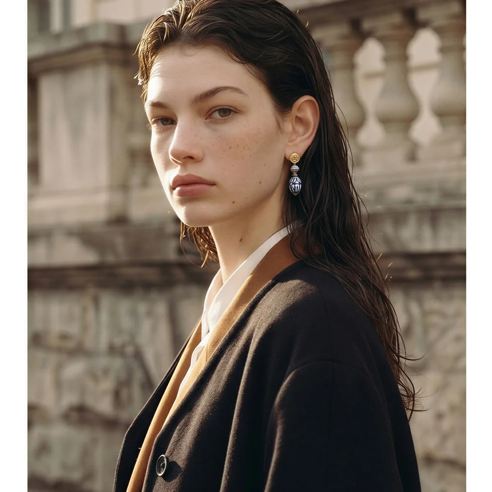 Blue geometric earrings in gold-plated stainless steel.