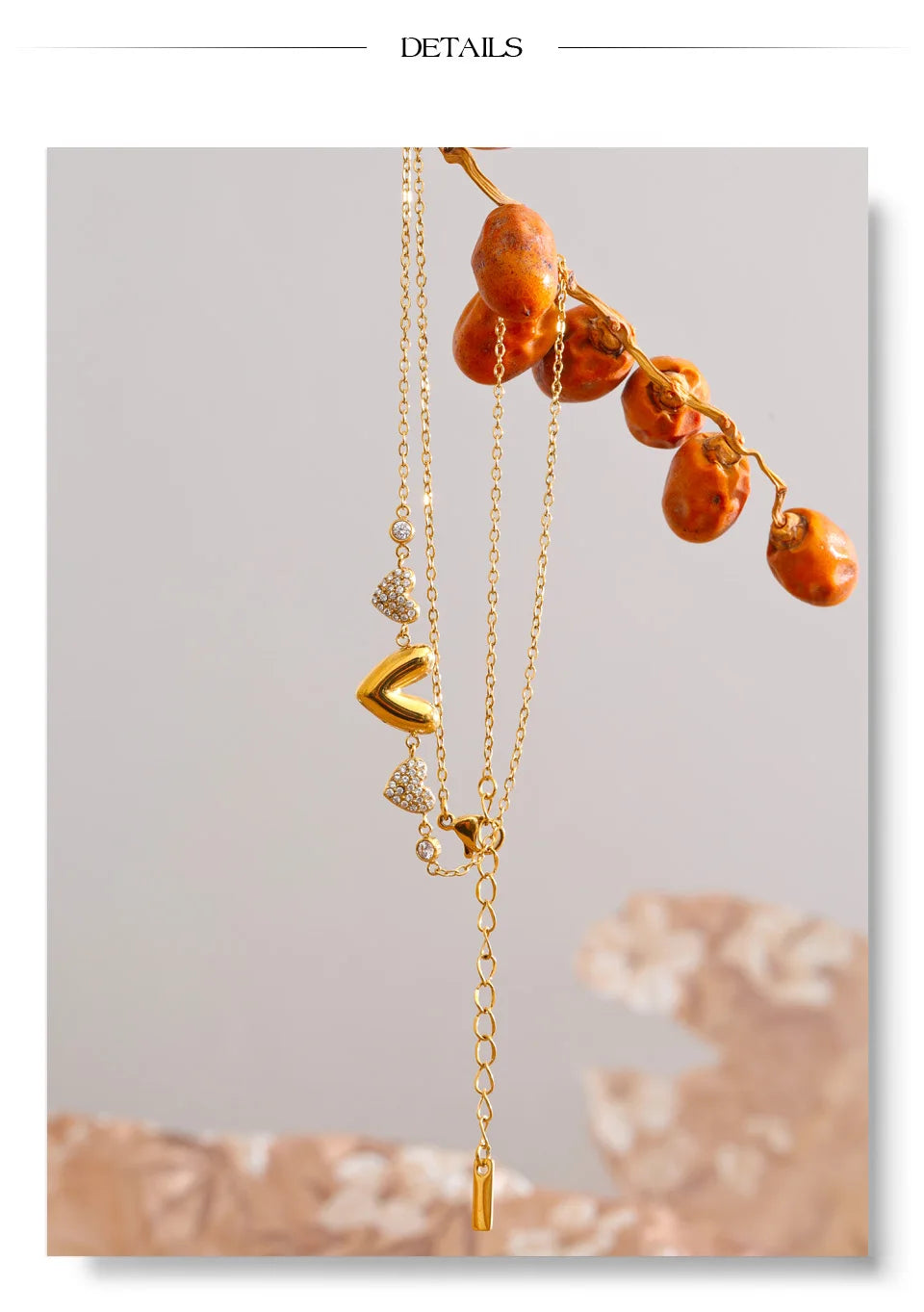 Cubic zirconia heart necklace in gold-plated stainless steel with cubic zirconia.