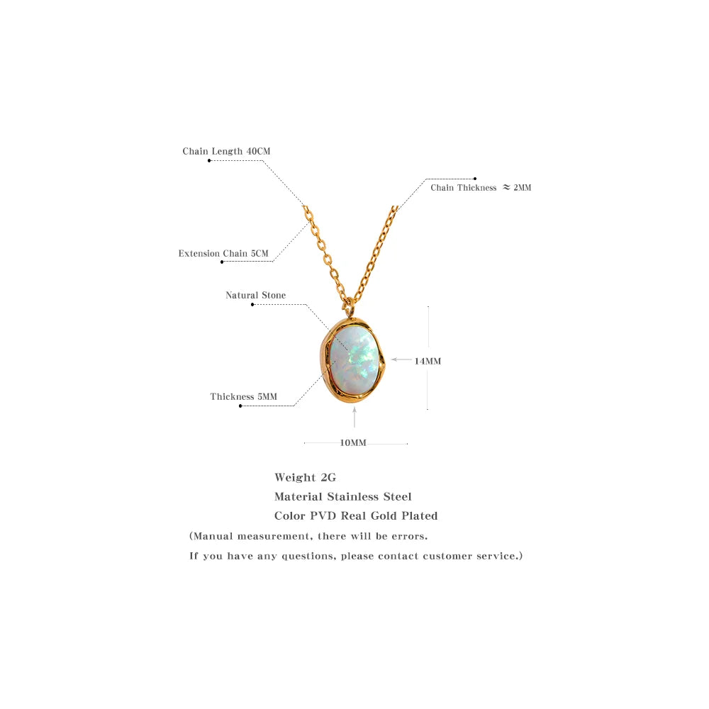 Natural stone minimalist geometric necklace in gold-plated stainless steel with natural stone.
