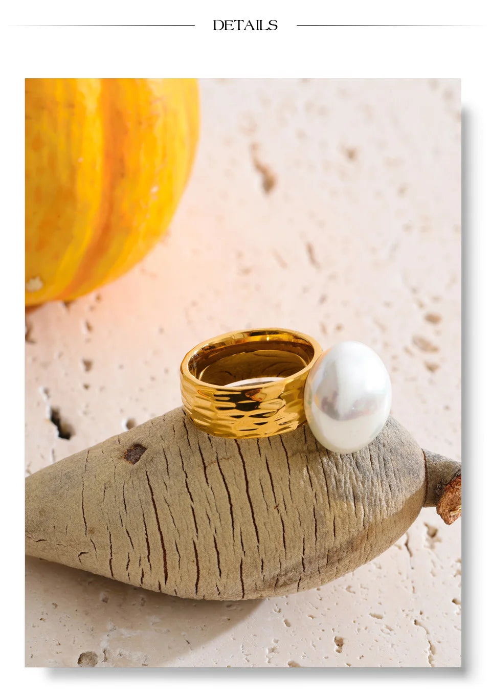 Pearl shell geometric ring in 18K gold-plated stainless steel with pearl and shell.