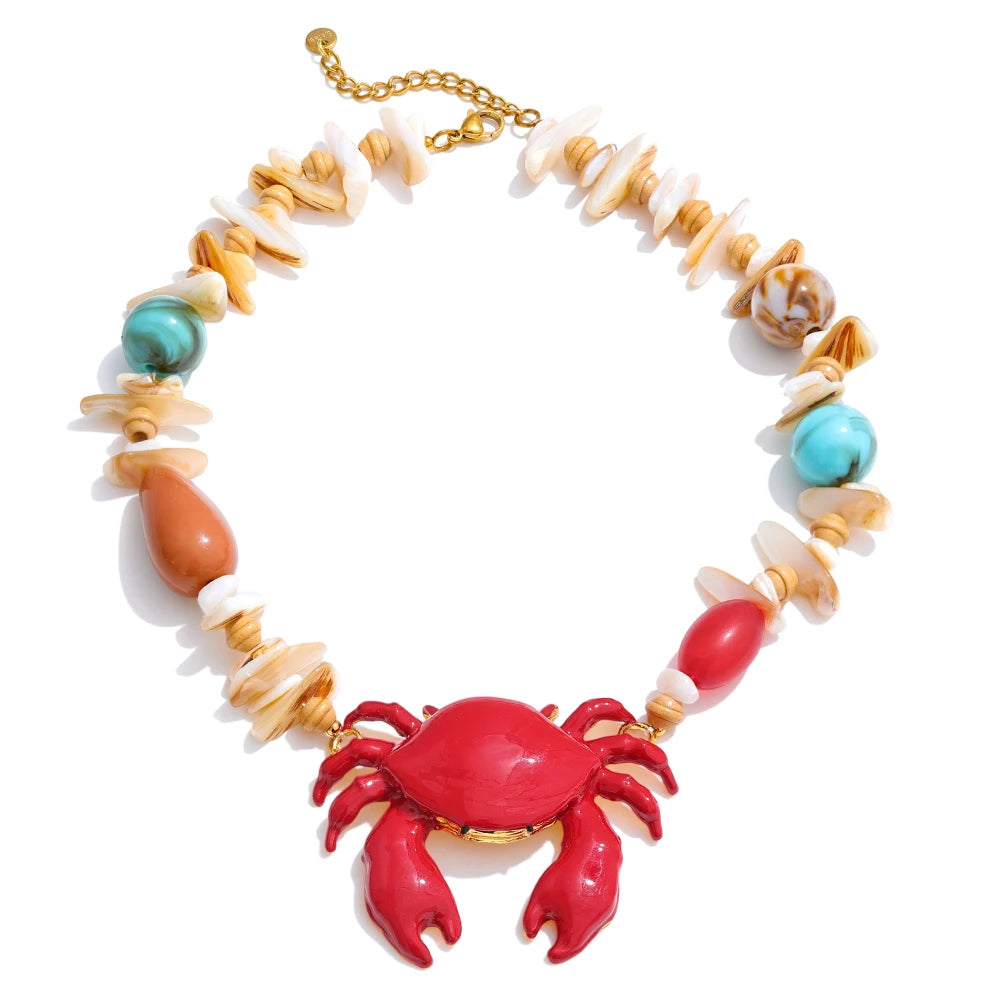 Red shell resin necklace in gold-plated stainless steel with natural stone and shell.