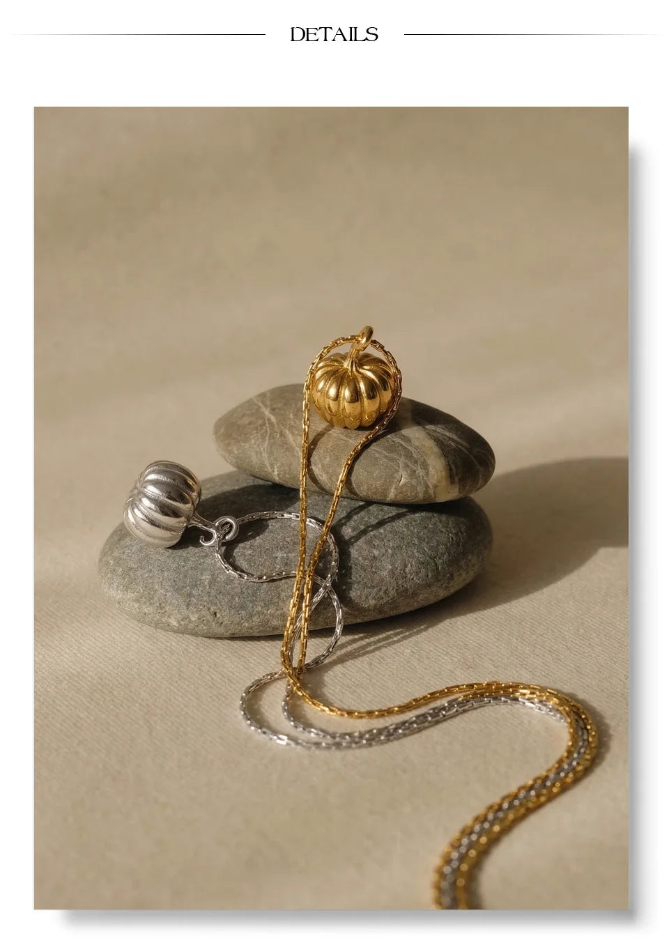 Geometric necklace in gold-plated stainless steel.