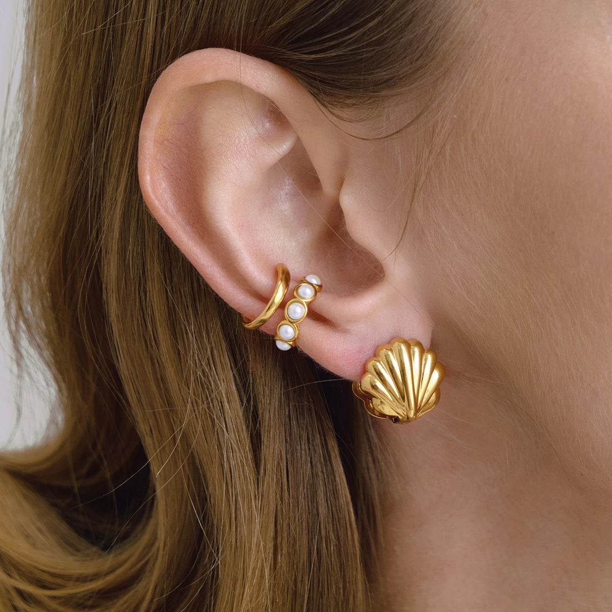 Pearl Shell Stud Earrings — Stainless Steel · PS123