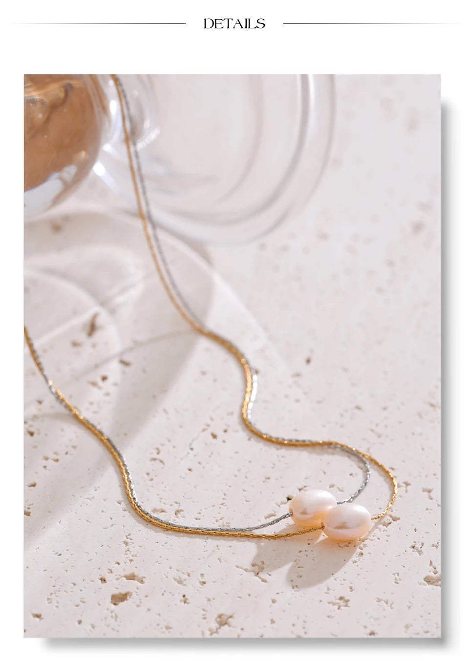 Freshwater pearl geometric necklace in gold-plated stainless steel with freshwater pearl.