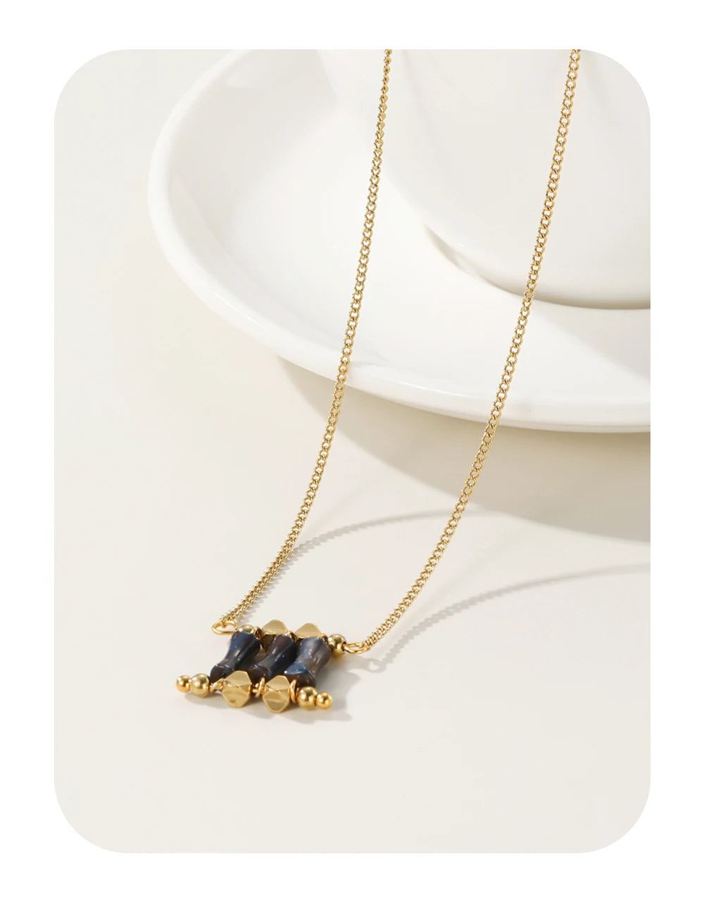 Chain Irregular Acrylic Pendant Necklace — 316L Stainless Steel · PS428