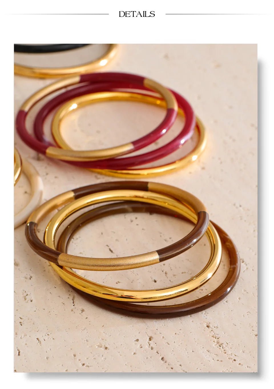 Resin minimalist geometric bracelet in gold-plated stainless steel with resin.