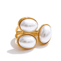 Pearl shell natural stone ring in 18K gold-plated stainless steel with pearl and natural stone.
