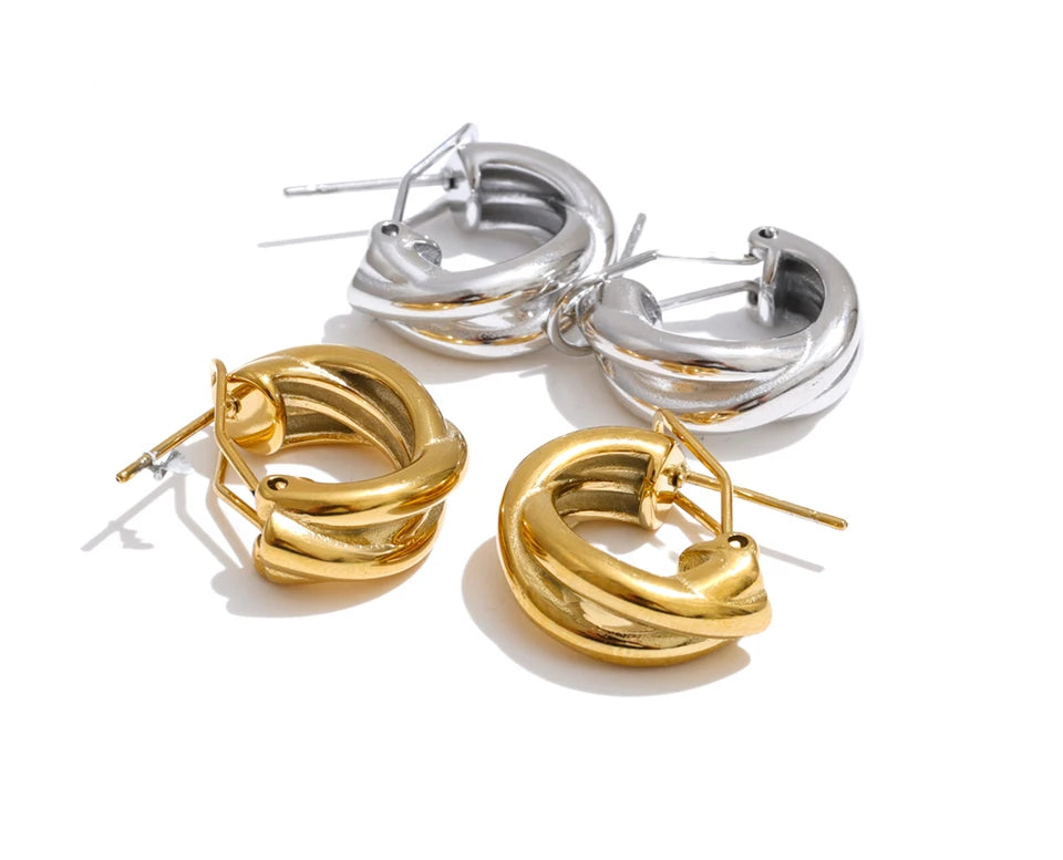 Vintage geometric earrings in gold-plated stainless steel.