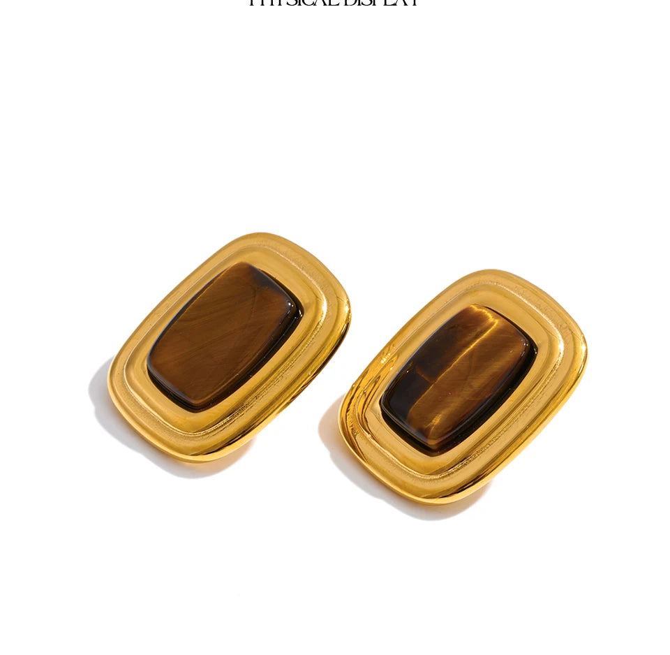 Natural stone geometric earrings in gold-plated stainless steel with natural stone.