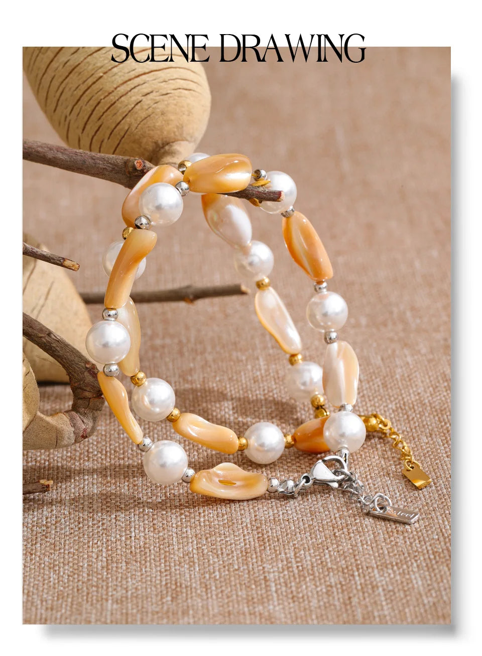 Pearl resin beaded necklace in gold-plated stainless steel with pearl and resin.