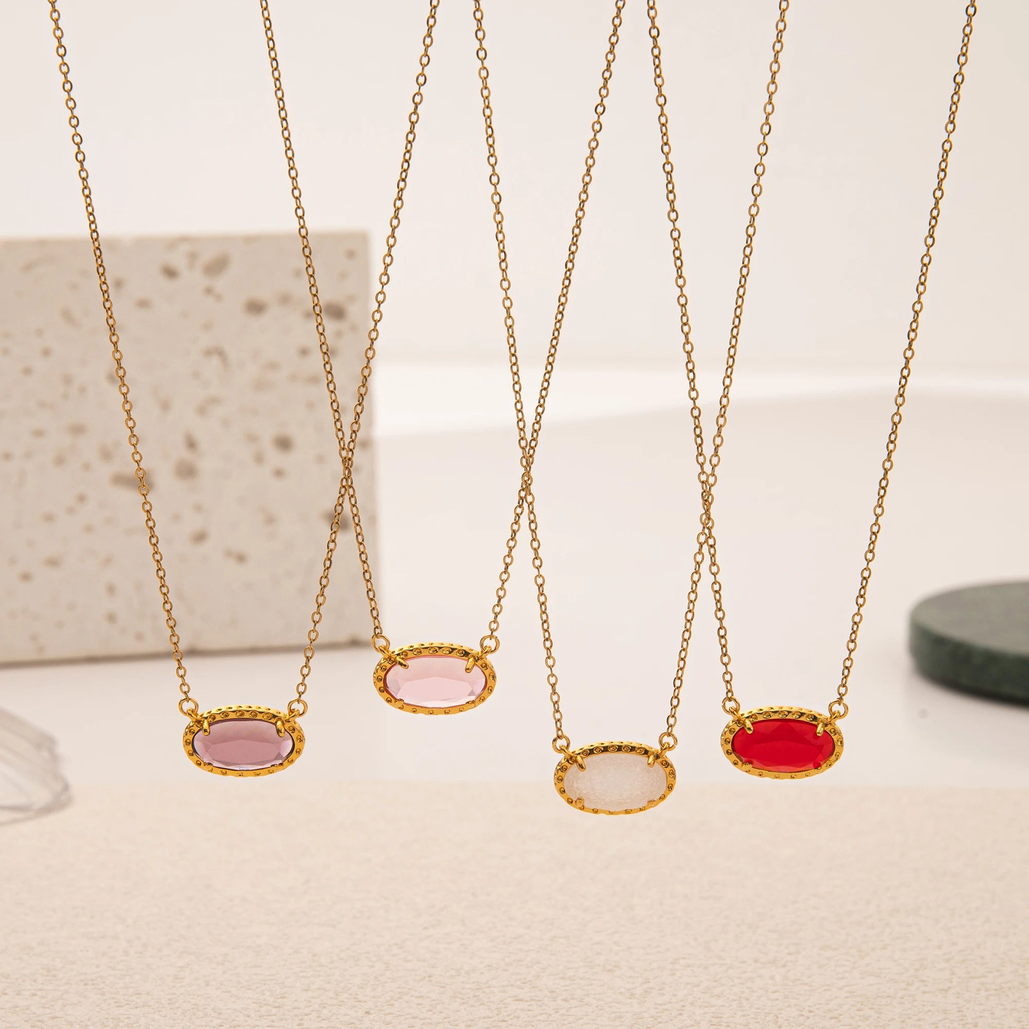 Colorful zircon necklace, natural stone, bone chain, oval, fashionable, popular, niche, personalized jewelry, gold-plated