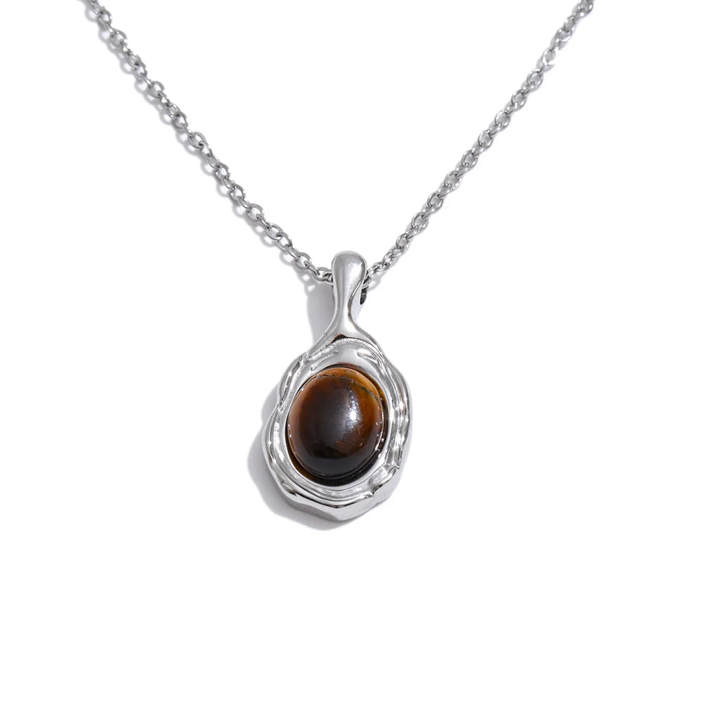 Natural stone geometric necklace in gold-plated stainless steel with natural stone.